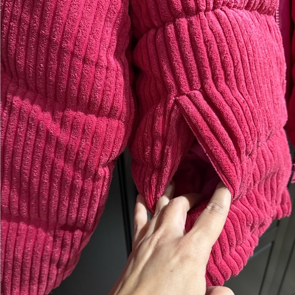 NWT fuchsia corduroy puffer jacket - Picture 3 of 7